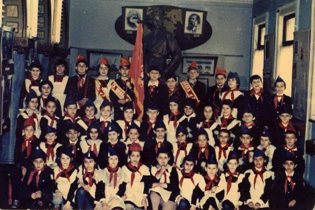 Из октябрят в пионеры!