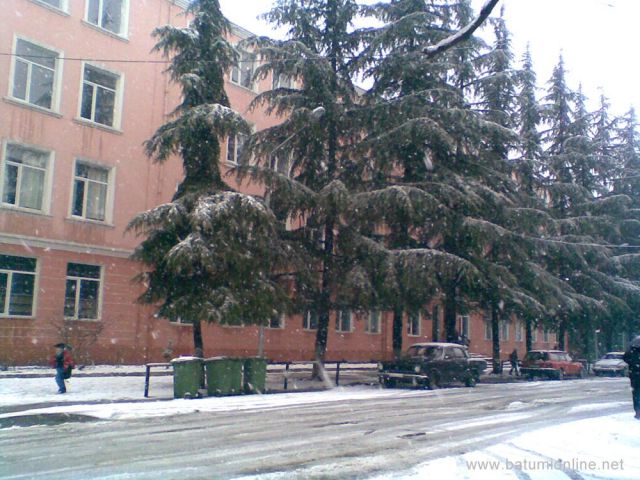 7-я школа в снегу