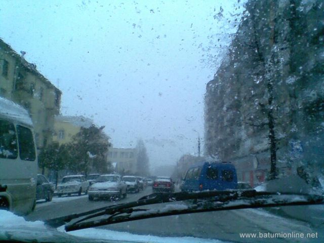 Корабль во время шторма