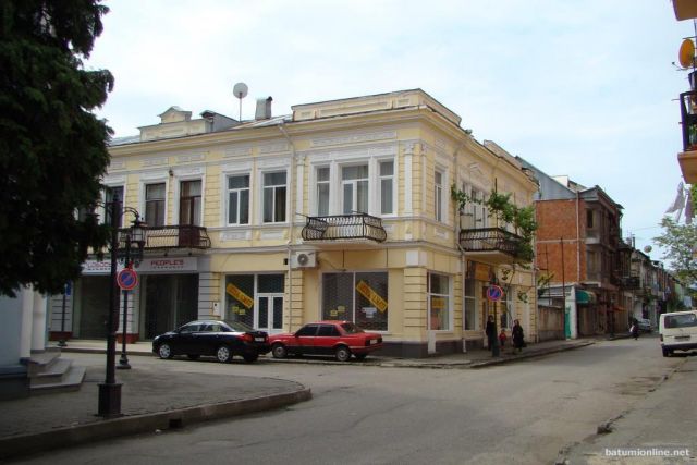 Улица Орджоникидзе