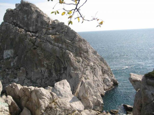 подъем на скалу