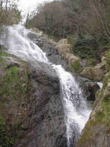 водопад на границе с турцией