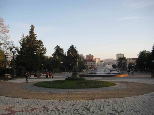 площадь с музыкальными фонтанами