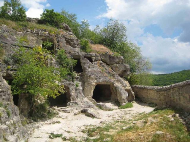 крепость Чуфут-Кале