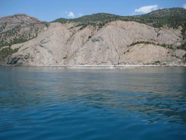 Рыбачьи сети близ Балаклавской бухты