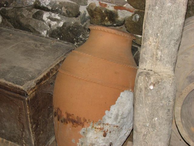 Кувшин для вина