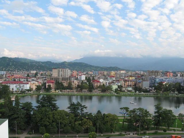 Озеро вид с колеса обозрения