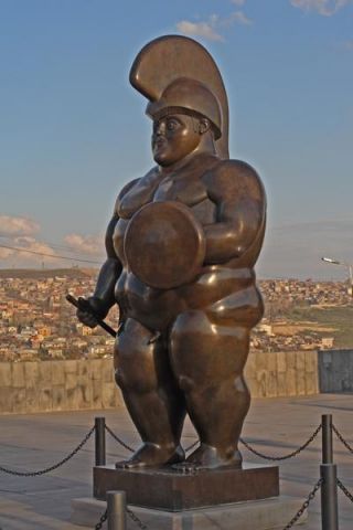 Ереванцы столько прикалывались над ''ним'',