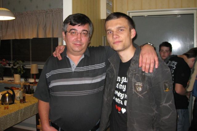 Я со старшим сыном Славкой