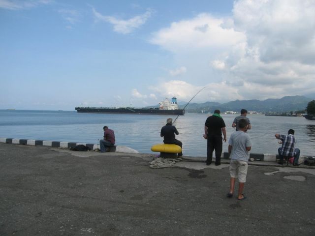 НАБЕРЕЖНАЯ