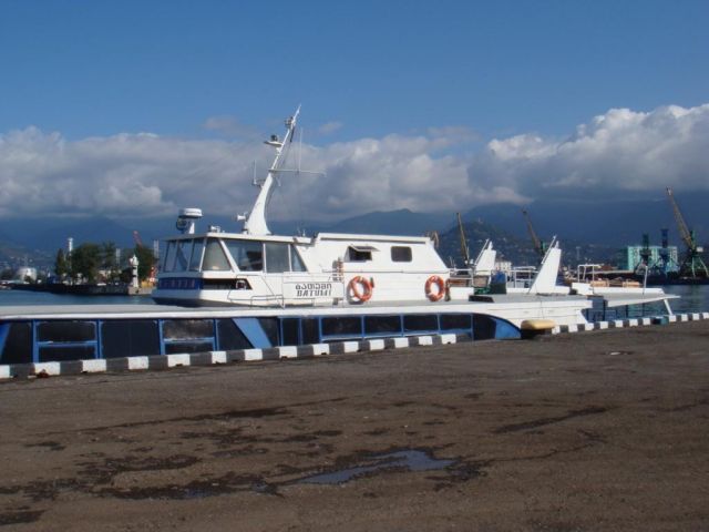 прогулочный "Батуми"