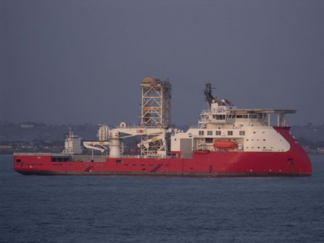 Научное судно. явно не африканское