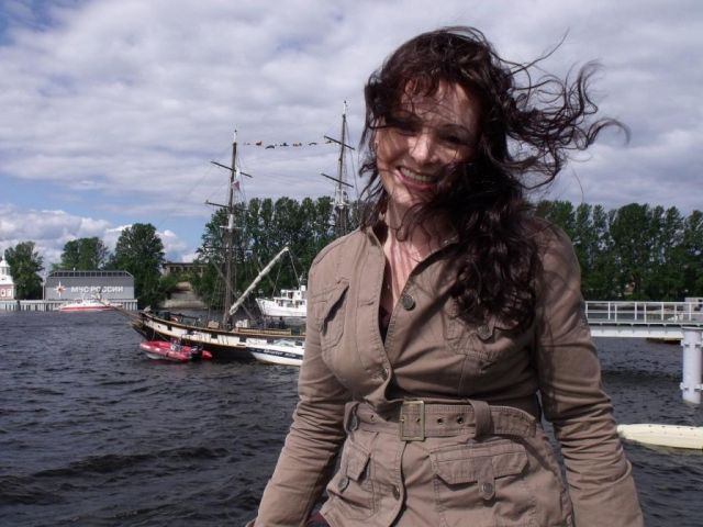 Гавань. Санкт-Петербург (июнь 2010).jpg