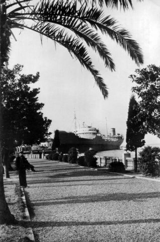 НАБЕРЕЖНАЯ,1960г.