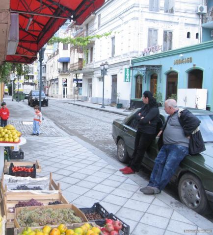 Купить ДАВИДУ виноград,что ли ?