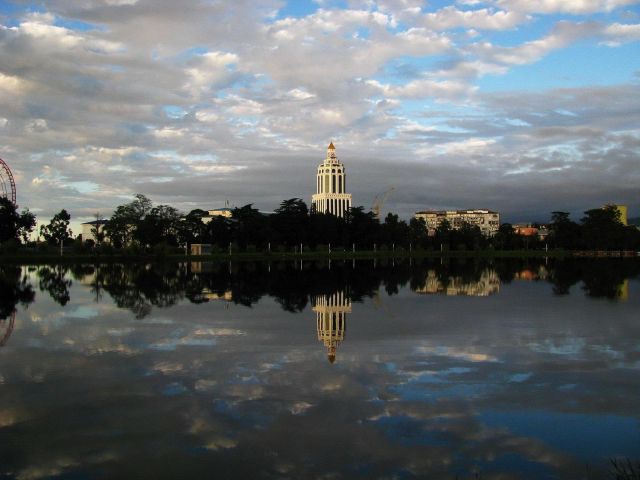 Зеркальная вода (2)