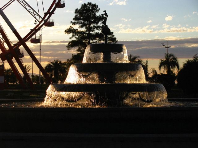 Фонтан у университета