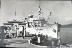 Батумъ Батуми , "Ленсовет" у причала морвокзала