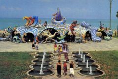 Какова судьба этого красивого кафе