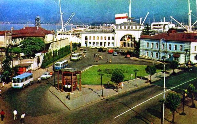 0 27632 d5b7651 XL        Площадь у Морвокзала (в далекие годы...)