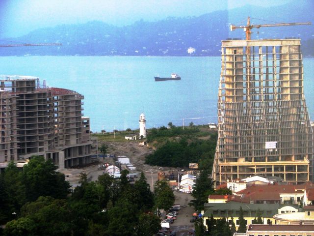 000ktwqg       Батуми строится