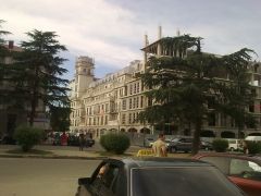 а ведь совсем недавно здесь был...