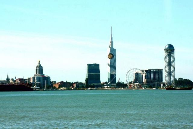 557824 4276658427389 928493566 N